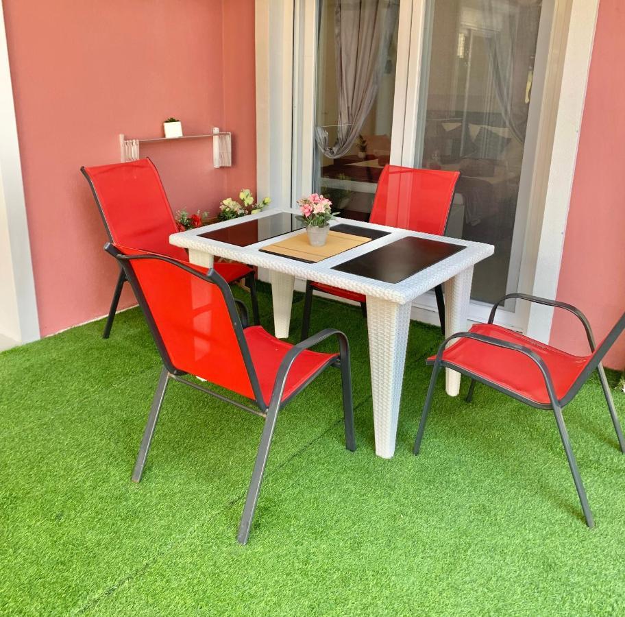 Petros House Aparthotel Sarti Ngoại thất bức ảnh