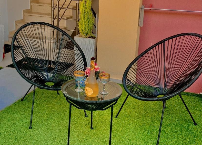 Petros House Aparthotel Sarti Ngoại thất bức ảnh