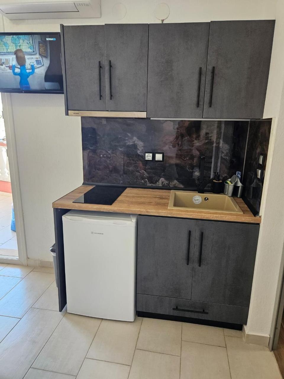 Petros House Aparthotel Sarti Ngoại thất bức ảnh